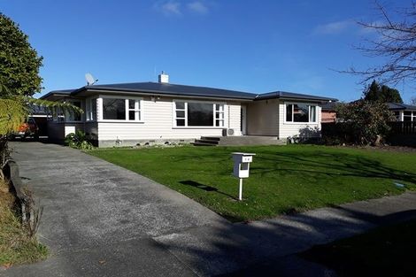 Photo of property in 14 Bond Street, Hokowhitu, Palmerston North, 4410