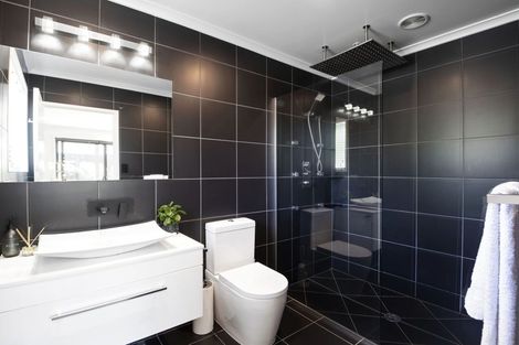 Photo of property in 300 Harbourside Drive, Karaka, Papakura, 2113