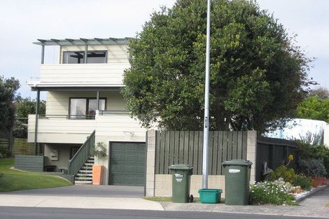 Photo of property in 11 Mason Place, Ohope, 3121