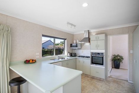 Photo of property in 10 Laburnum Glen, Mount Maunganui, 3116