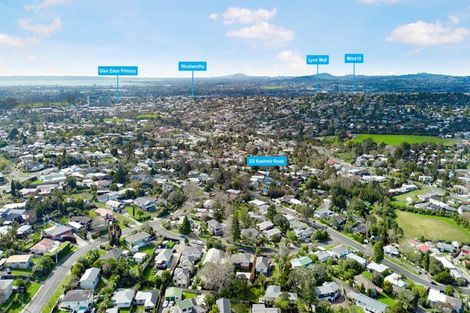 Photo of property in 2/2 Kashmir Road, Glen Eden, Auckland, 0602