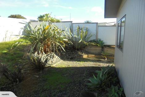 Photo of property in 15 Puka Place, Raglan, 3225