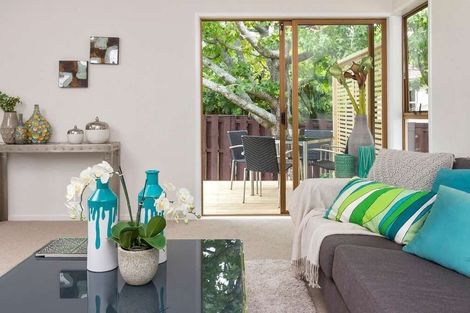 Photo of property in 1/46 Archmillen Avenue, Pakuranga Heights, Auckland, 2010