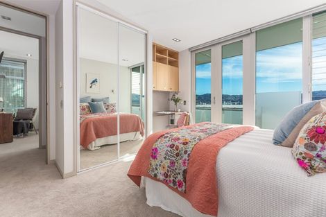 Photo of property in 26 The Crescent, Roseneath, Wellington, 6011