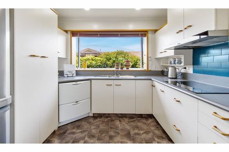 Photo of property in 32 Kowhai Street, Highfield, Timaru, 7910