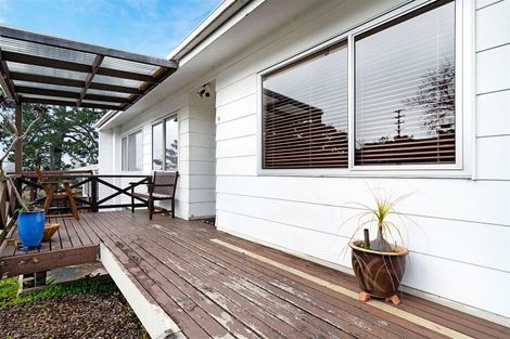 Photo of property in 12 Talavera Place, Te Atatu South, Auckland, 0602