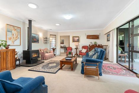 Photo of property in 74 Park Road, Carterton, 5713