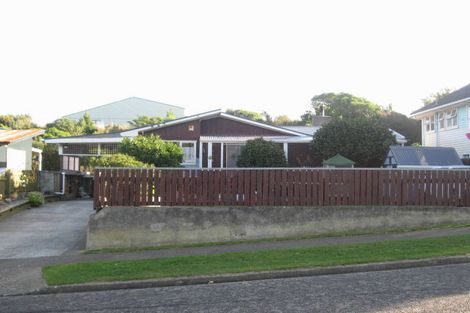 Photo of property in 13 Paenui Street, Titahi Bay, Porirua, 5022