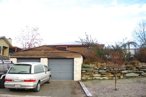 Photo of property in 72 Devon Street, Arrowtown, 9302