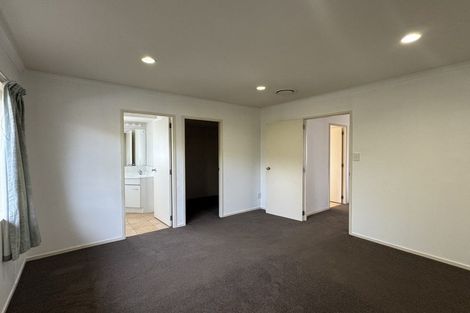 Photo of property in 42 Carisbrook Crescent, Papakura, 2110