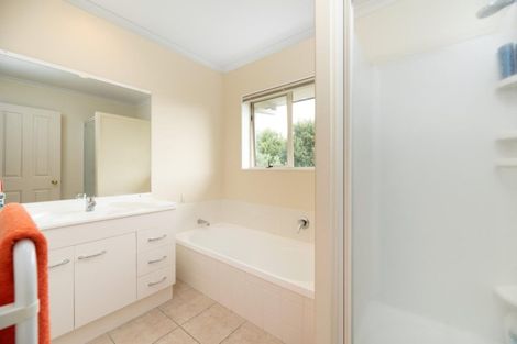 Photo of property in 16 Highmore Place, Brookfield, Tauranga, 3110