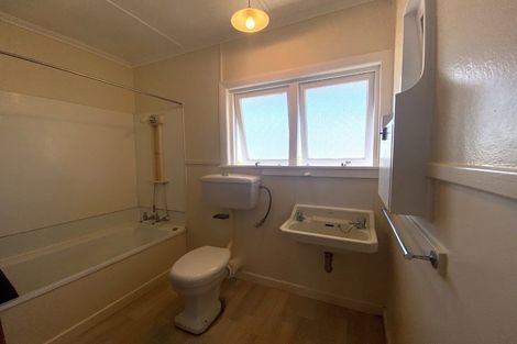 Photo of property in 40 Fulford Street, New Plymouth, 4310