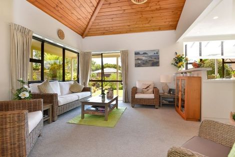 Photo of property in 59 Maygrove Drive, Orewa, 0931