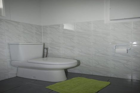 Photo of property in 1/10 Anne Road, Hillcrest, Auckland, 0627