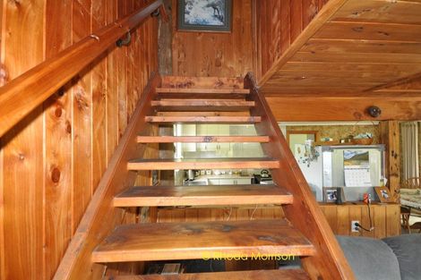 Photo of property in 318 Franklin Road, Paparoa, 0571