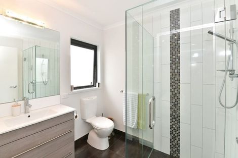 Photo of property in 27 The Circle, Manly, Whangaparaoa, 0930