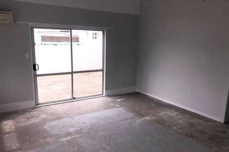 Photo of property in 80 Wainuiomata Road, Wainuiomata, Lower Hutt, 5014