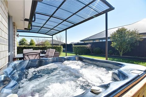 Photo of property in 49 Sequoia Way, Rangiora, 7400