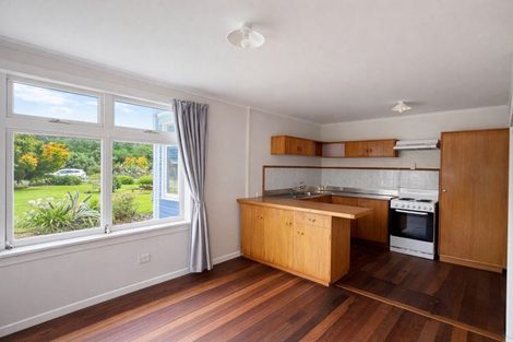 Photo of property in 28 Huia Street, Ohura, 3926