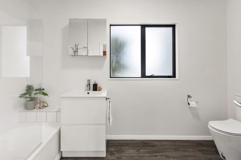 Photo of property in 6 Carlisle Street, Island Bay, Wellington, 6023