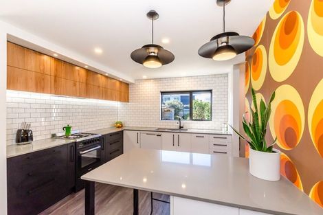 Photo of property in 36 Hollis Road, Paraparaumu Beach, Paraparaumu, 5032