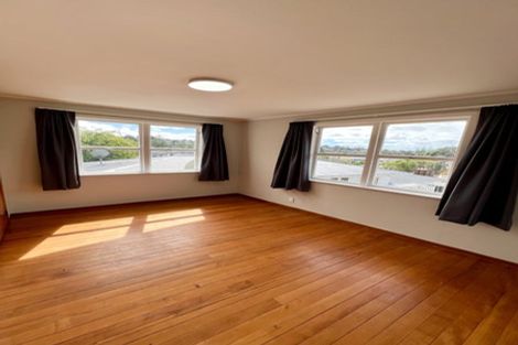 Photo of property in 5 Lex Avenue, Green Bay, Auckland, 0604