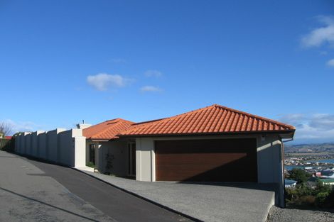Photo of property in 12 Roslyn Road, Bluff Hill, Napier, 4110
