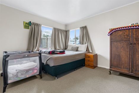 Photo of property in 127 Shifnal Drive, Randwick Park, Auckland, 2105