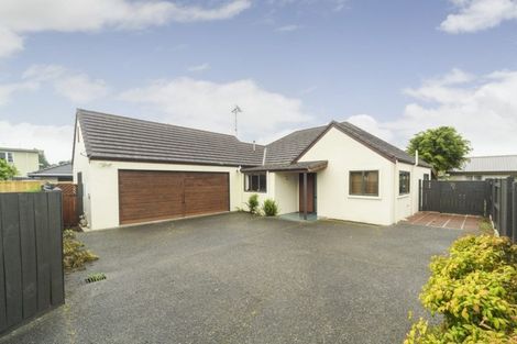 Photo of property in 4 Jensen Street, Hokowhitu, Palmerston North, 4410