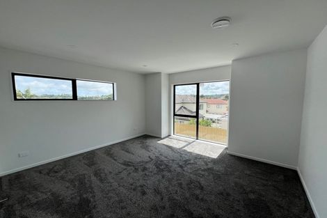 Photo of property in 255b Hill Road, The Gardens, Auckland, 2105
