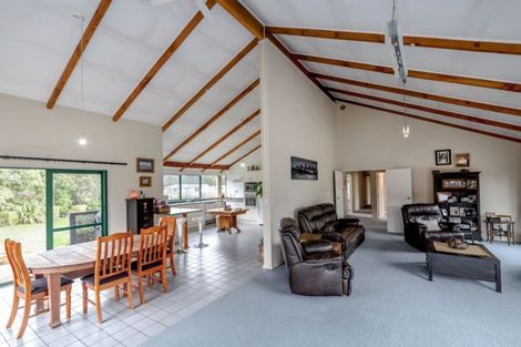 Photo of property in 34-36 Lyon Street, Featherston, 5710