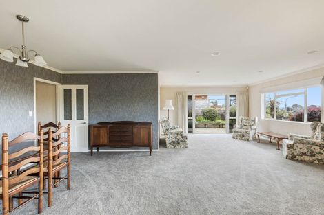 Photo of property in 18 Ashmore Drive, Frankleigh Park, New Plymouth, 4310