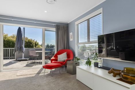 Photo of property in 60 Esmeralda Street, Welcome Bay, Tauranga, 3112