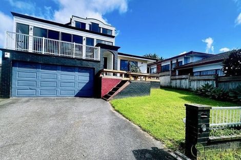 Photo of property in 5 Marlin Street, West Harbour, Auckland, 0618