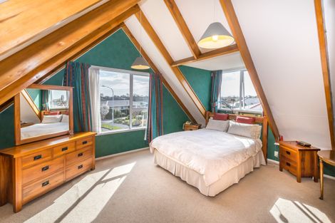 Photo of property in 12 Chevy Place, Hoon Hay, Christchurch, 8025