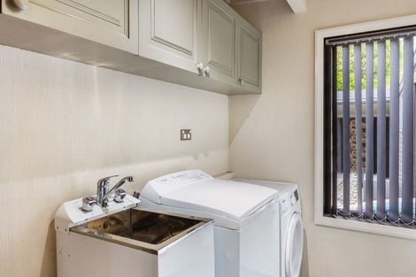 Photo of property in 15 Cameron Drive, Acacia Bay, Taupo, 3385