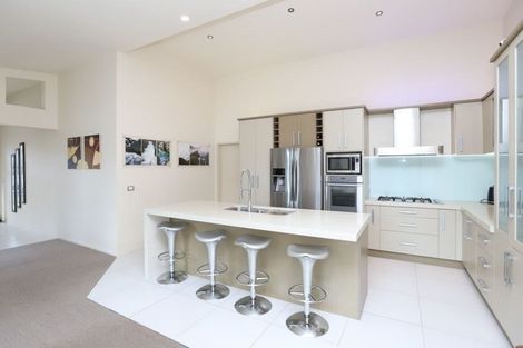 Photo of property in 106 Saint James Drive, Huntington, Hamilton, 3210