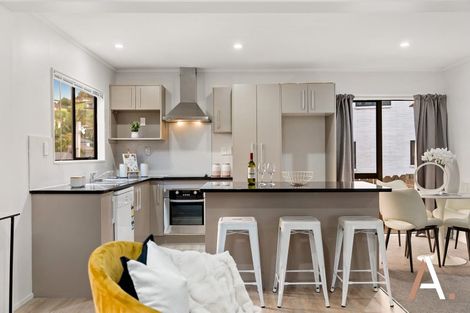 Photo of property in 12b Mataura Place, Clover Park, Auckland, 2019