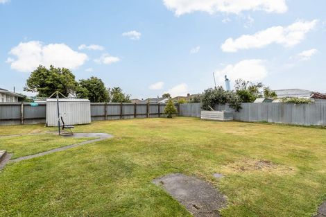 Photo of property in 25 Curling Crescent, Onekawa, Napier, 4110