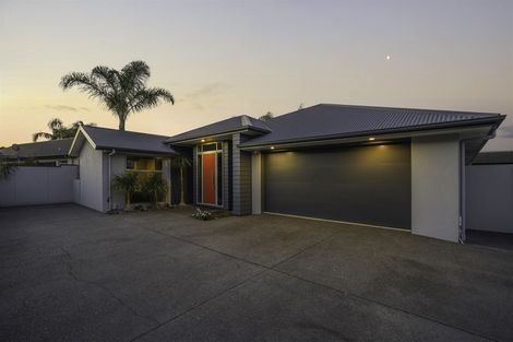 Photo of property in 12 The Rocks, Flagstaff, Hamilton, 3210