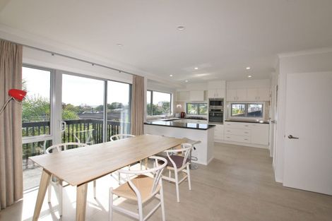 Photo of property in 1/29 Hauraki Road, Hauraki, Auckland, 0622