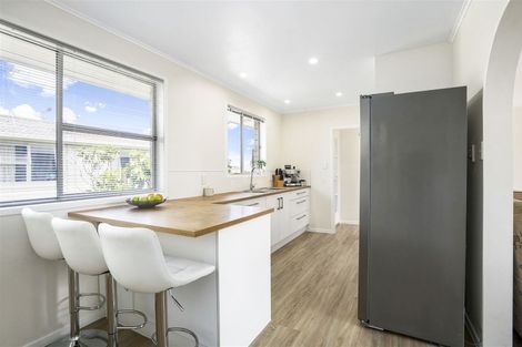 Photo of property in 49 Rhonda Avenue, Deanwell, Hamilton, 3206