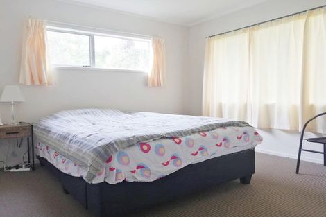 Photo of property in 1/30 Houston Place, Bayview, Auckland, 0629