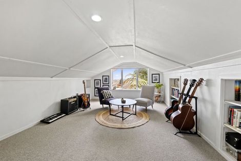 Photo of property in 18 David Street, Westown, New Plymouth, 4310