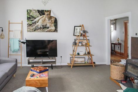 Photo of property in 19 Manson Street, Terrace End, Palmerston North, 4410