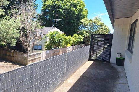 Photo of property in 4/69a Landscape Road, Mount Eden, Auckland, 1024