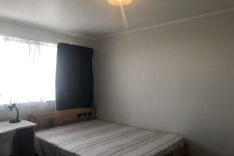 Photo of property in 8 Advene Road, Cockle Bay, Auckland, 2014