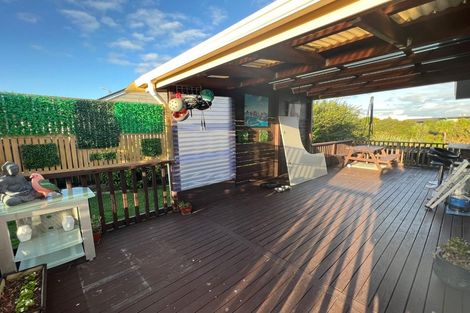 Photo of property in 2/18 Trimdon Street, Randwick Park, Auckland, 2105