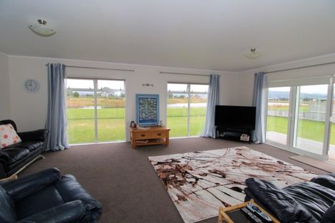 Photo of property in 190 Ngaio Drive, Matarangi, Whitianga, 3592