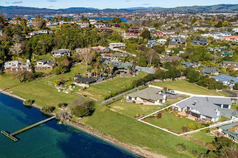 Photo of property in 18 Gemini Place, Kawaha Point, Rotorua, 3010